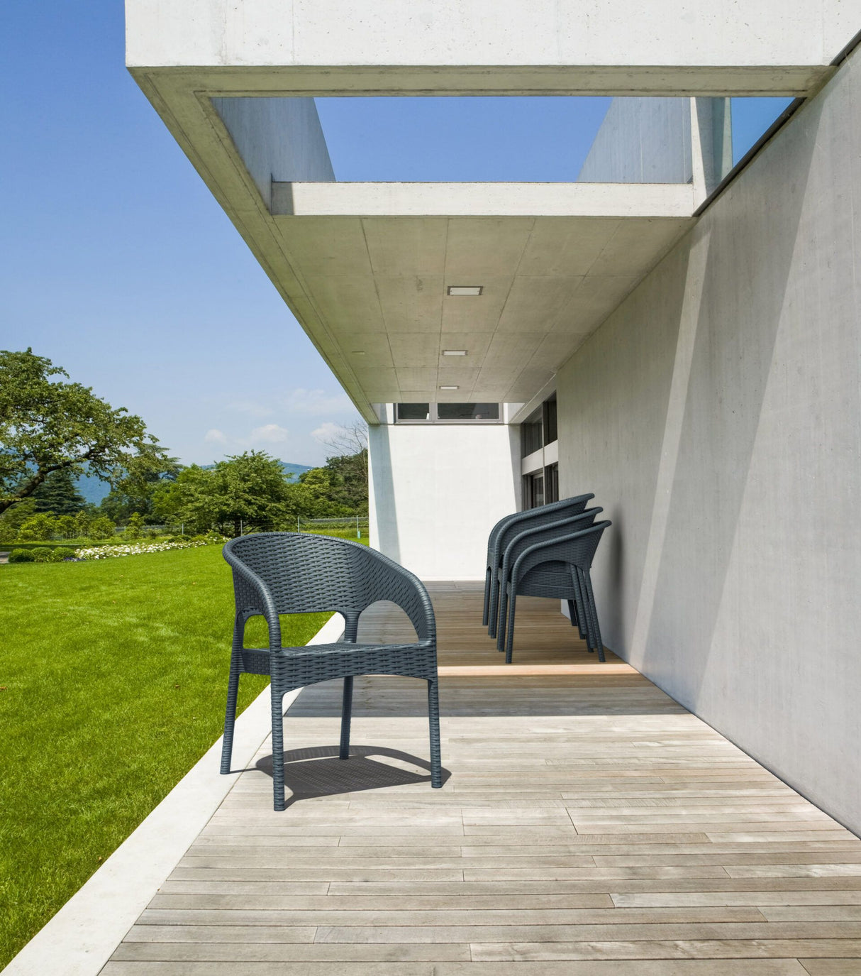 FL 7 Piece Tahiti Hospitality Outdoor Dining Table with Panama Chair