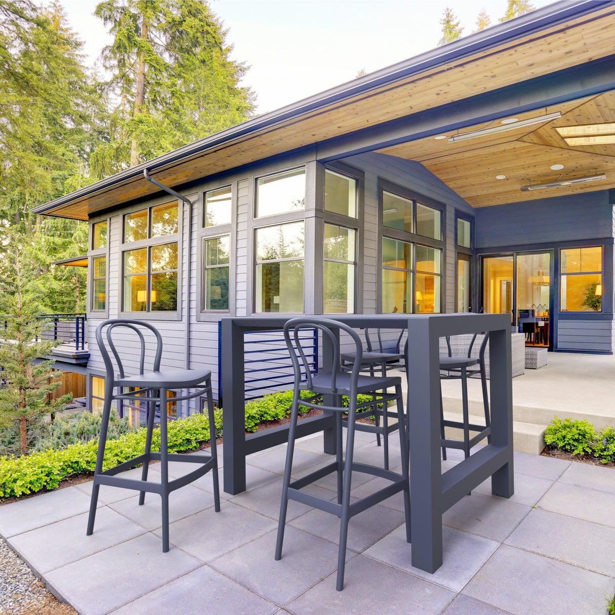 FL 5 Piece Outdoor Bar Table Setting with Victor Barstool