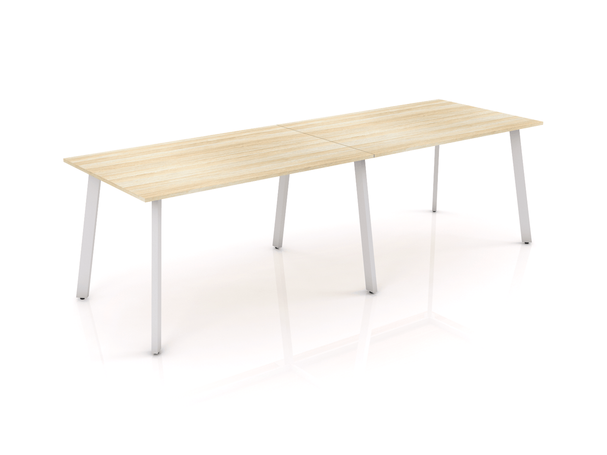 OL Flare Bar Leaner High Table – Oak Top