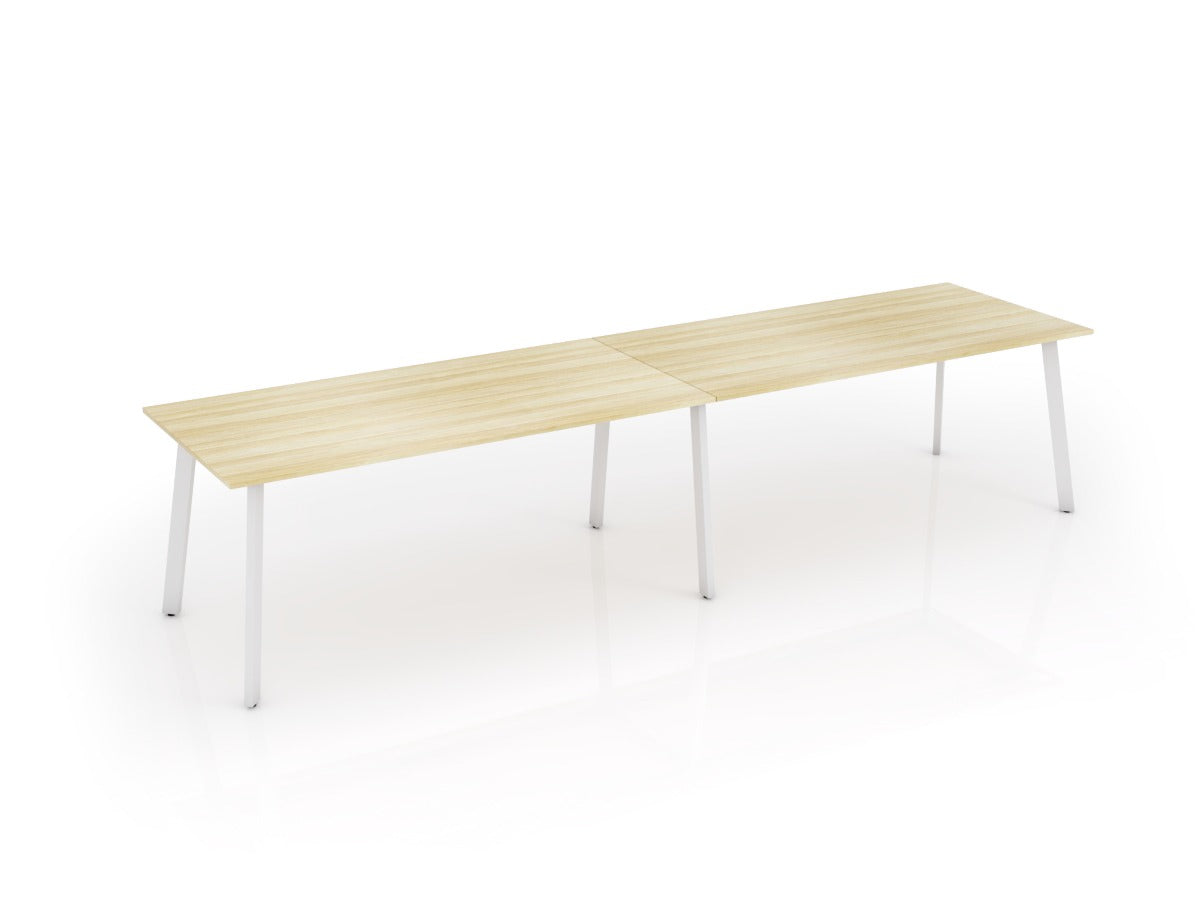 OL Flare Bar Leaner High Table – Oak Top