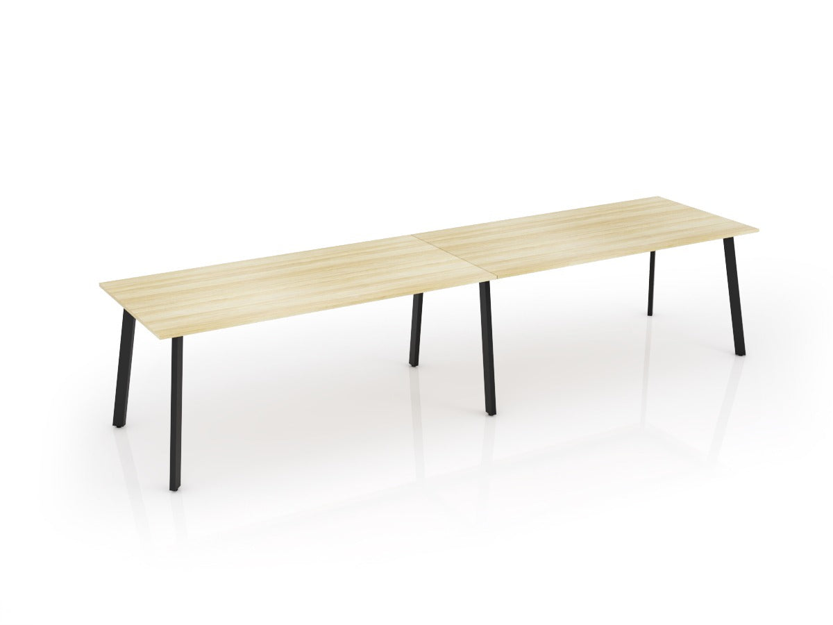 OL Flare Bar Leaner High Table – Oak Top