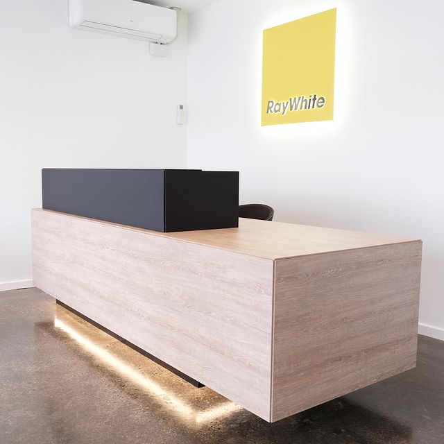 DD Jewell Premium Reception Counter