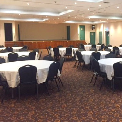 FL Manhattan Hospitality Round Banquet Table