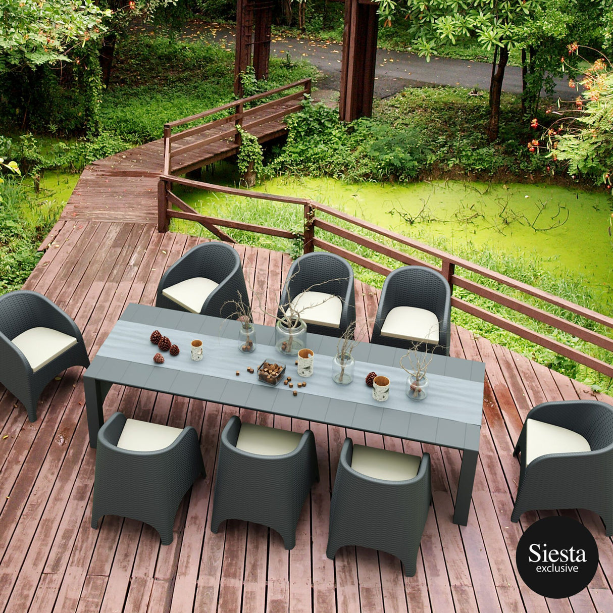 FL Vegas Outdoor Extendable Dining Setting with 8 Aruba Armchair
