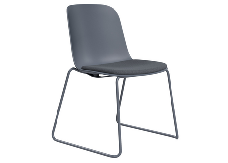 DD Juno Plastic Shell Sled Base Breakout Chair