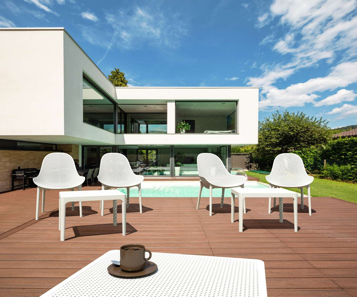 FL Sky Hospitality Outdoor Lounge Chair