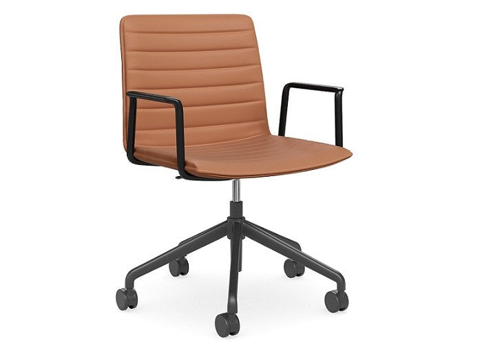 DD Nikola Meeting Chair with Black Arm Rest